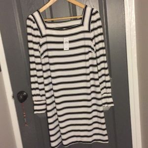 Flirty fun NWT Loft casual dress with bold stripes